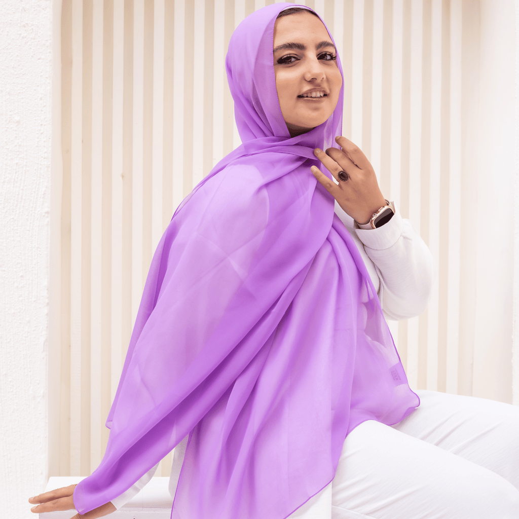 وشاح إماراتي من الشيفون