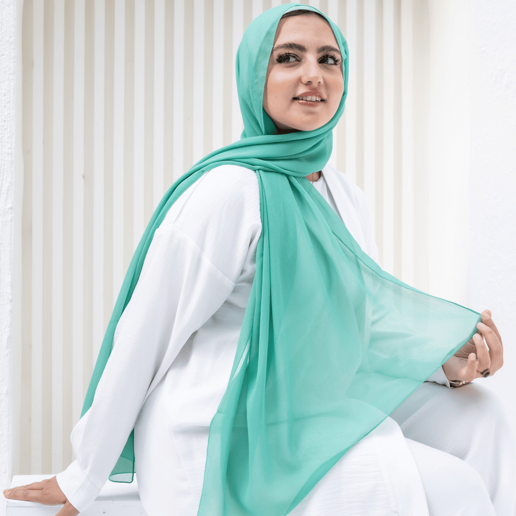 وشاح إماراتي من الشيفون