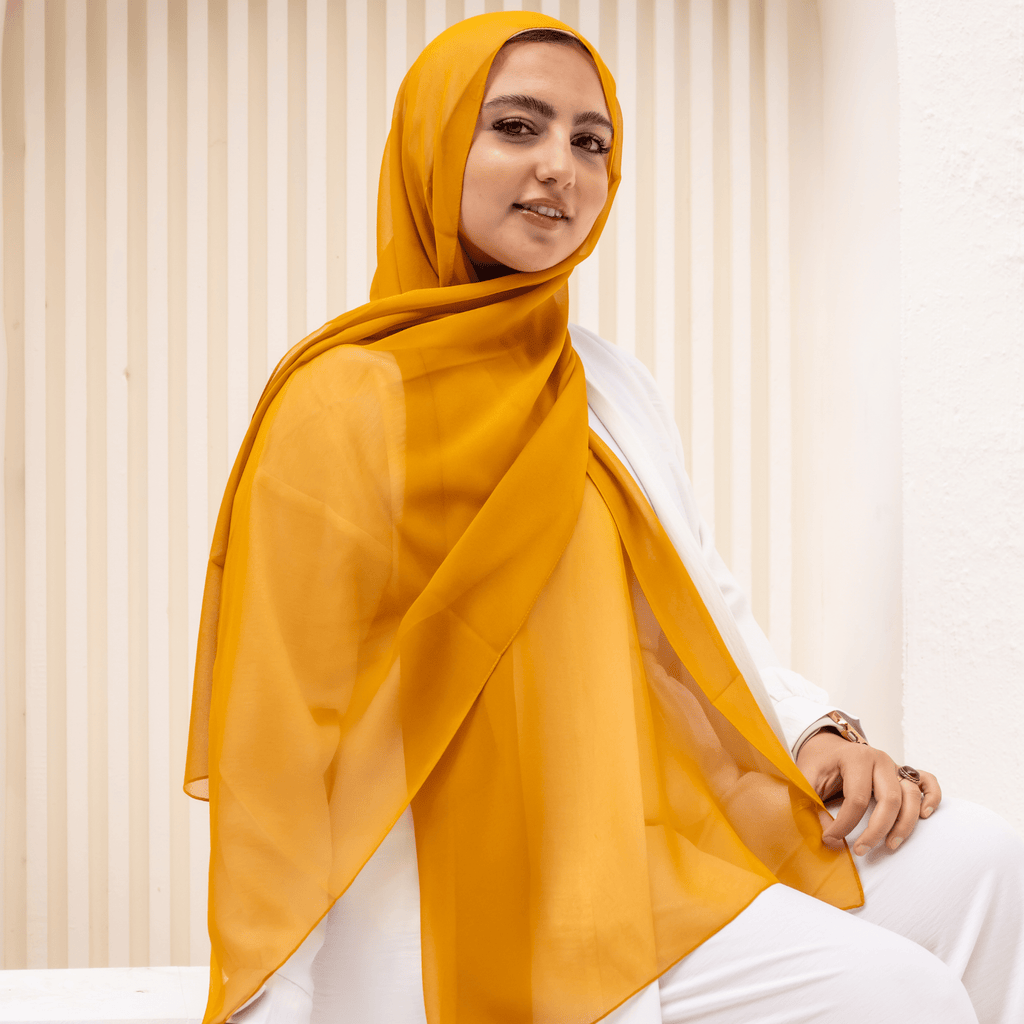 وشاح إماراتي من الشيفون