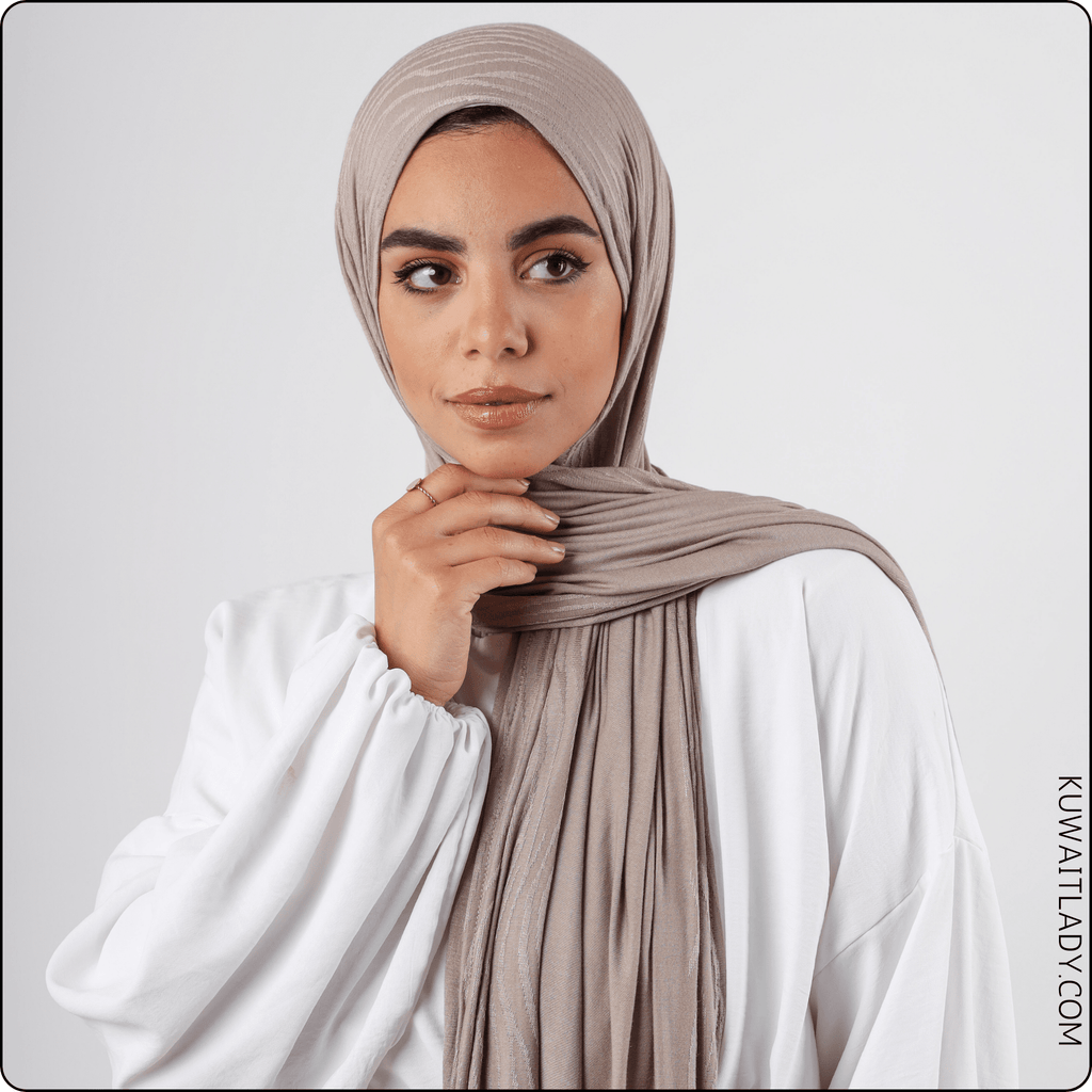 وشاح قطني متموج قابل للتمدد
