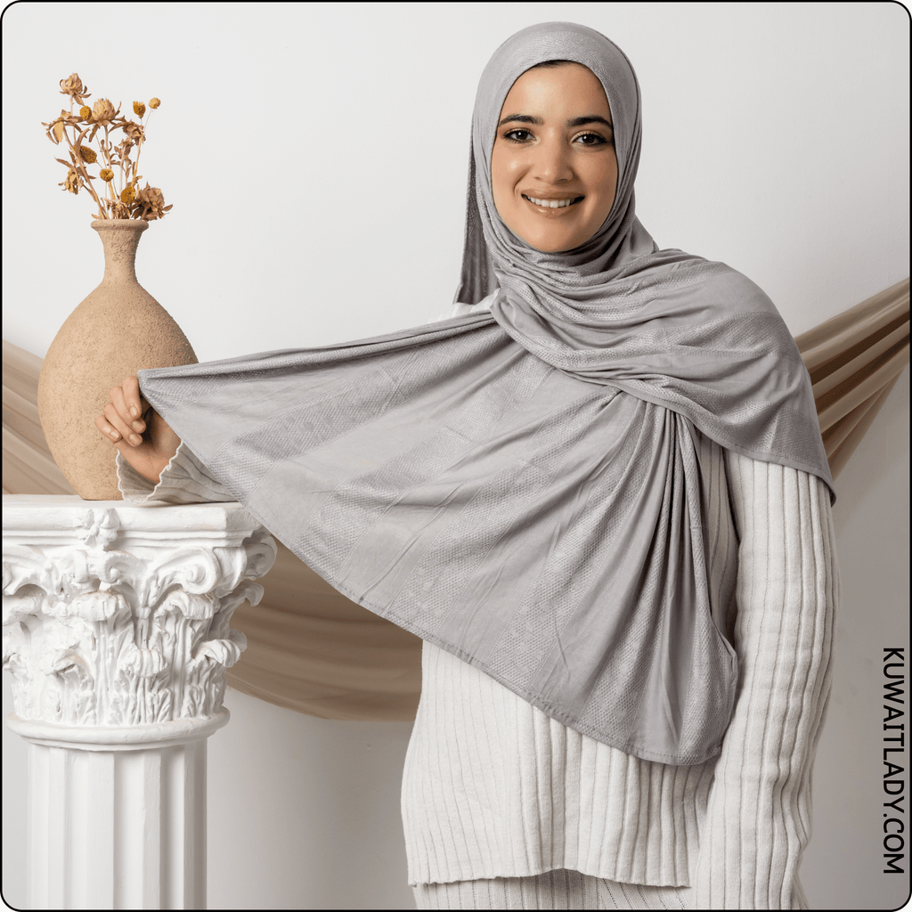 وشاح قطني مطاطي منقط