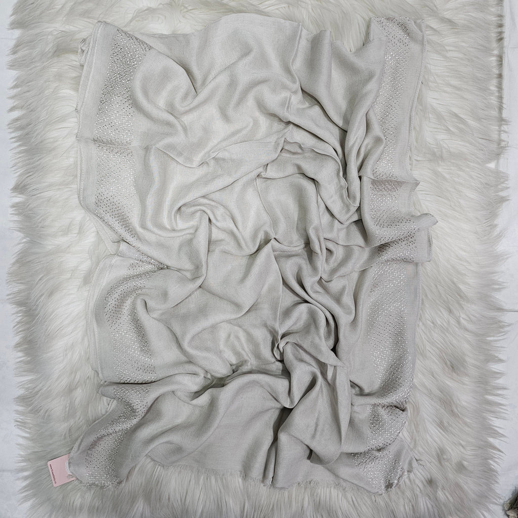 وشاح كتان بتطريز مزدوج