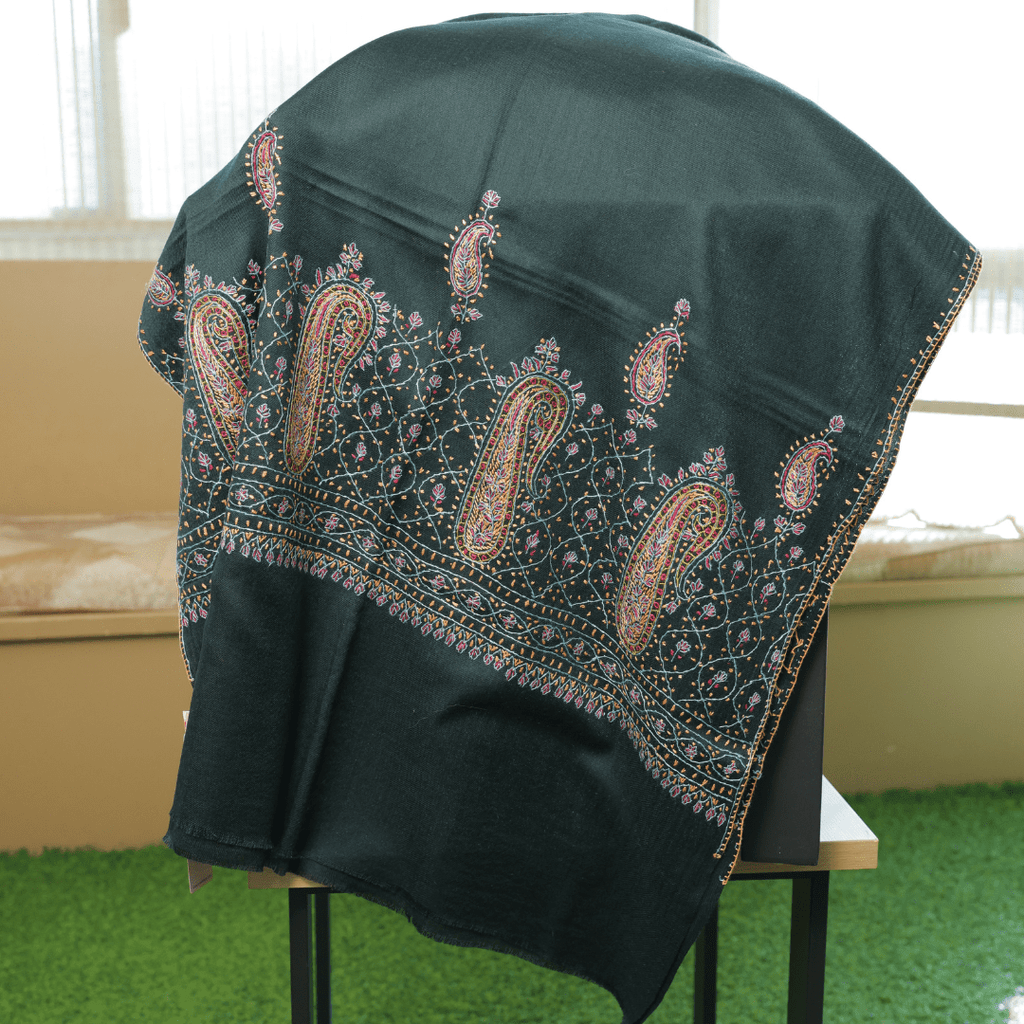 Handcrafted Paisley Border Shawl