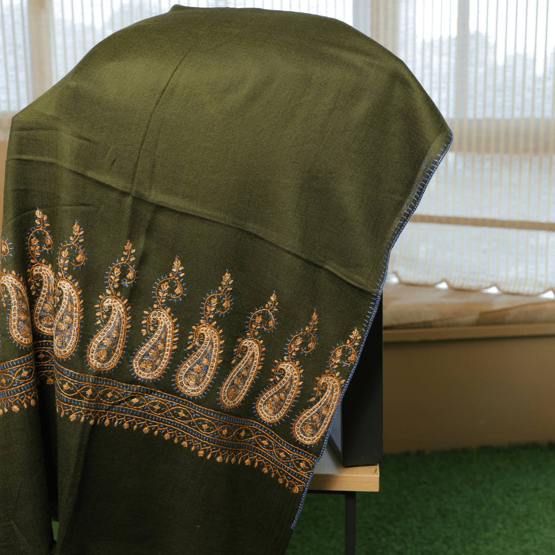 Handcrafted Paisley Border Shawl