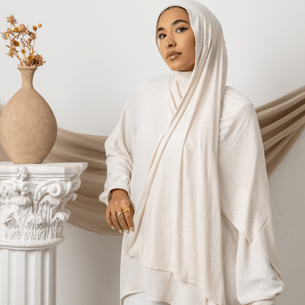 وشاح "هابنينغ" من قطن الجاكار