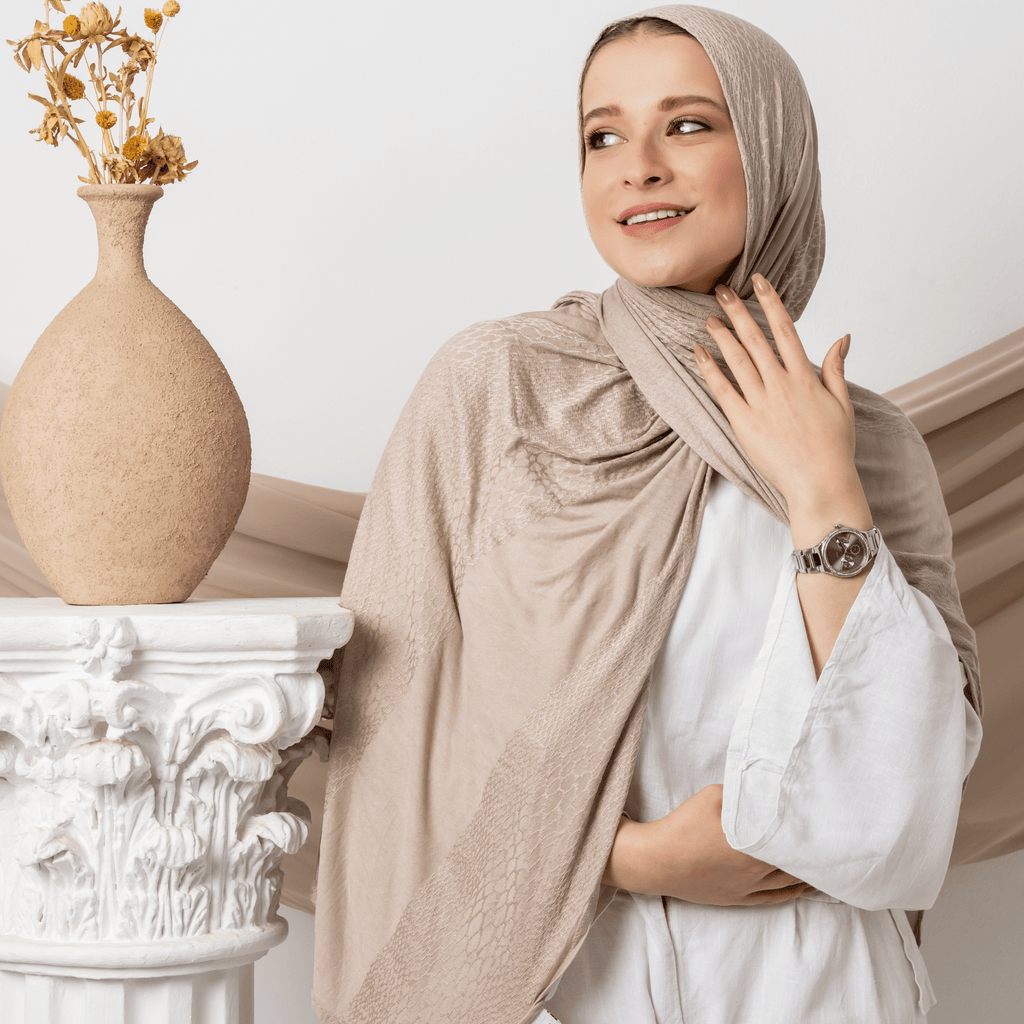 وشاح "هابنينغ" من قطن الجاكار
