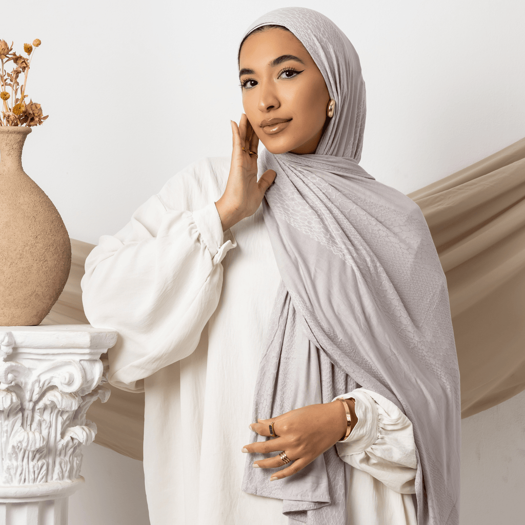 وشاح "هابنينغ" من قطن الجاكار