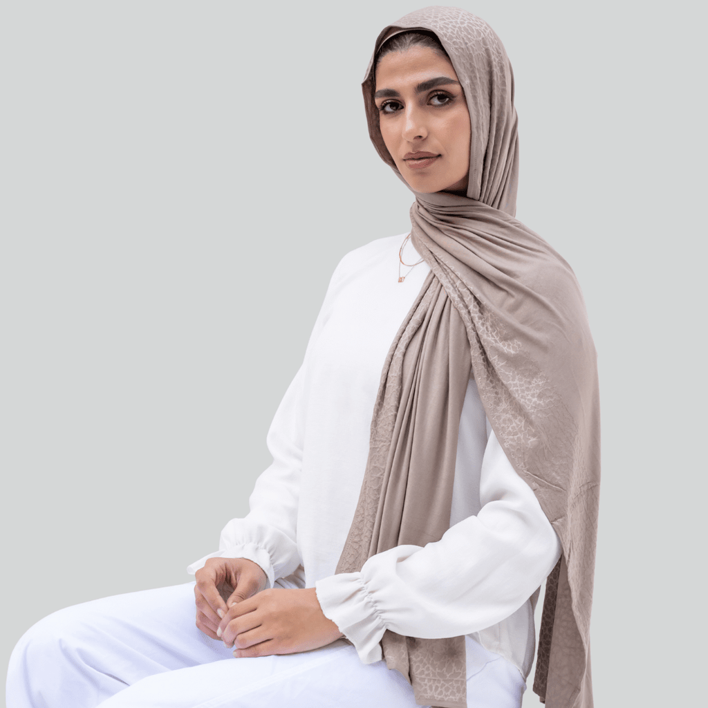 وشاح قطني مطاطي من التراث