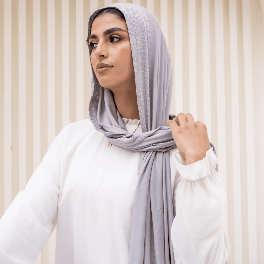 وشاح قطني مطاطي من التراث