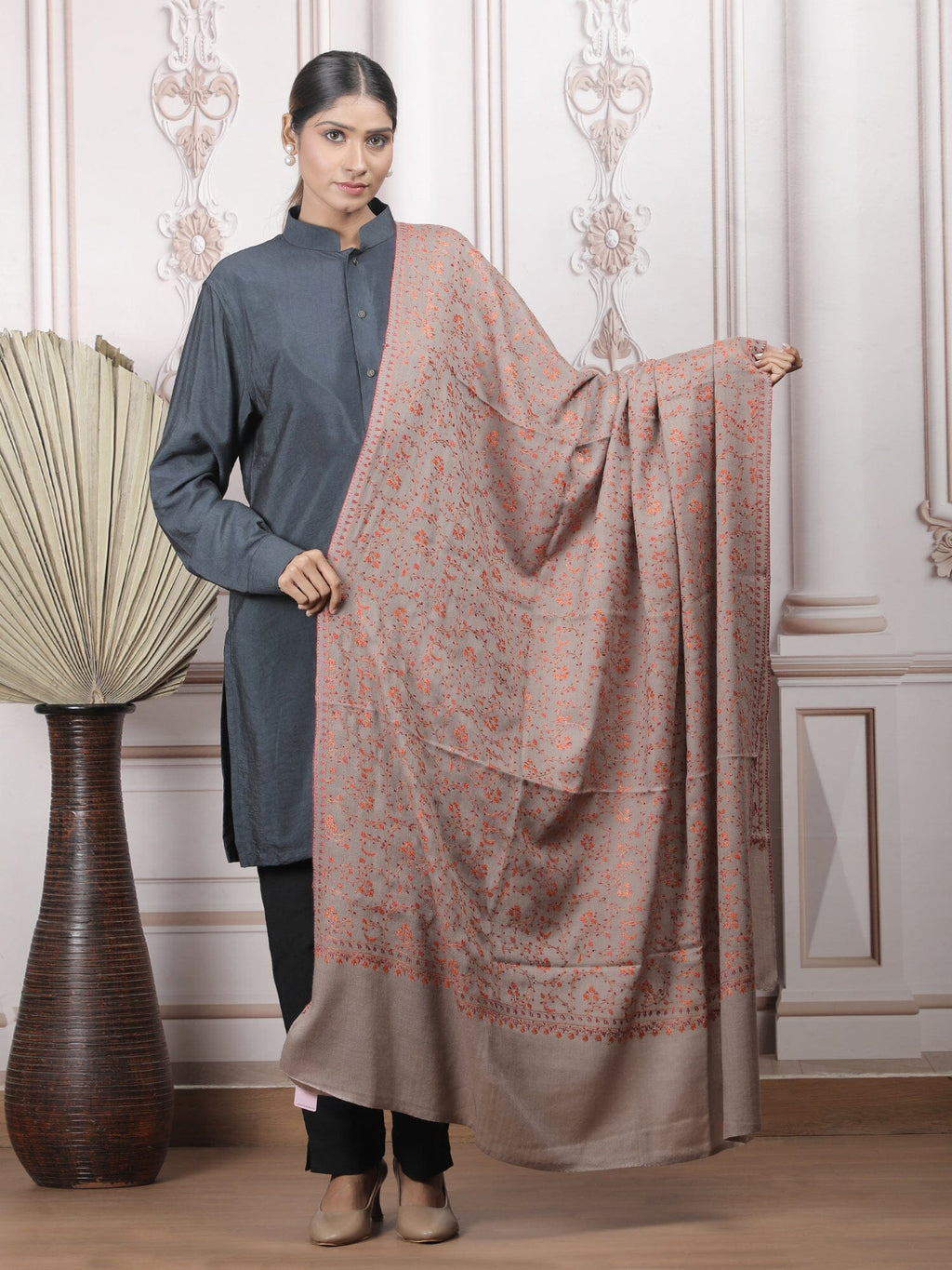 Jaalidar Shawl
