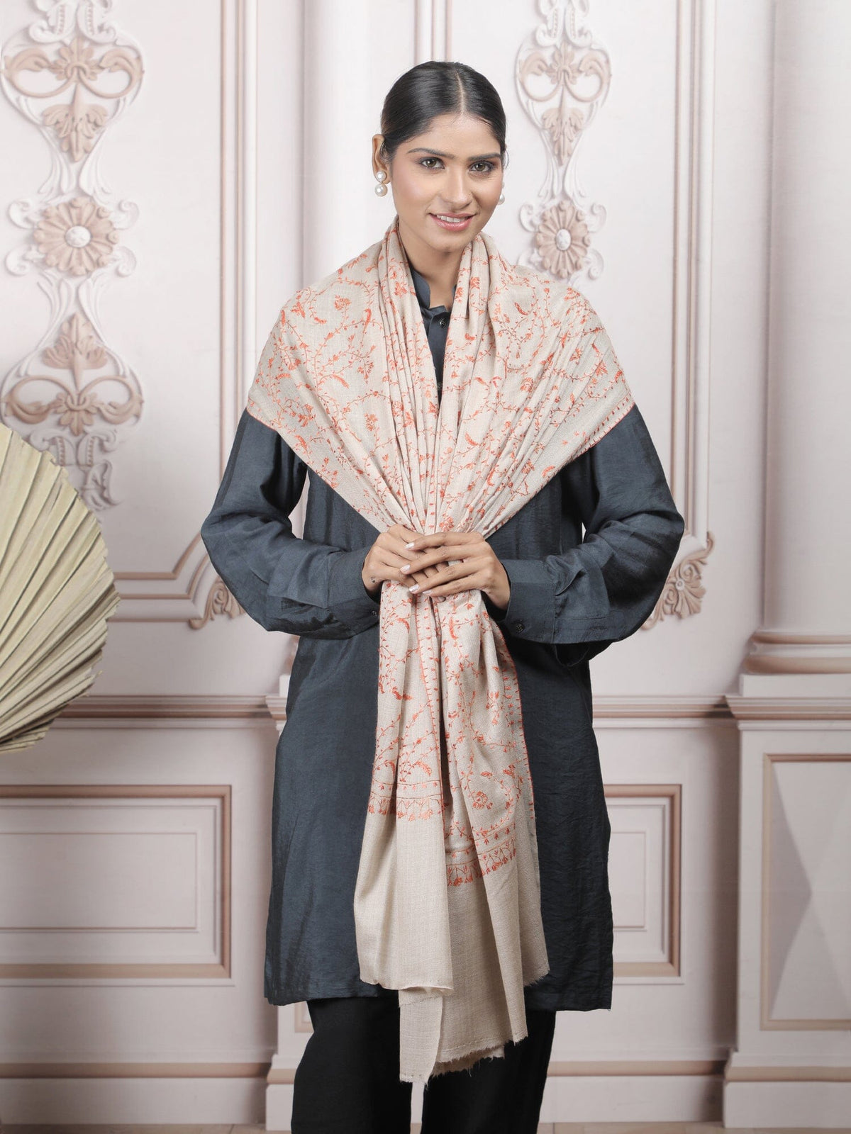Jaalidar Shawl