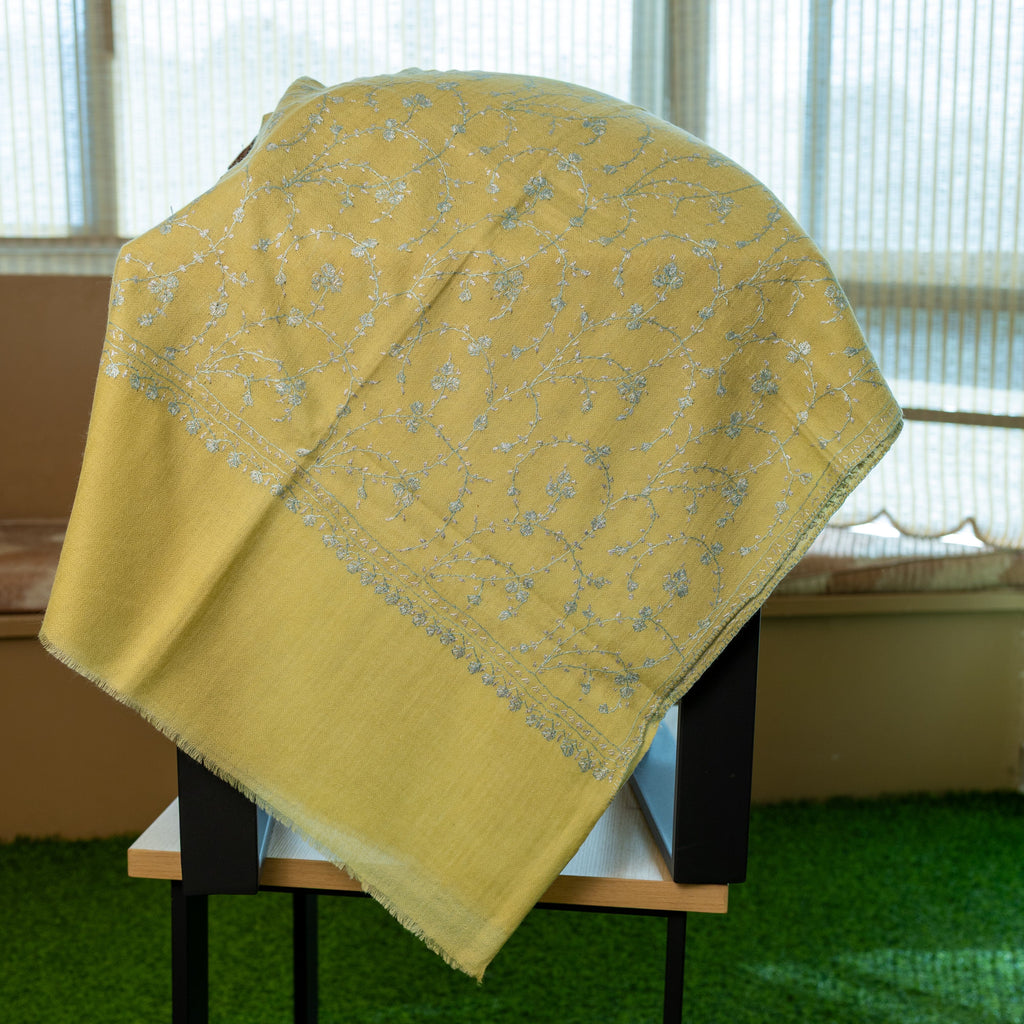 Jaalidar Shawl
