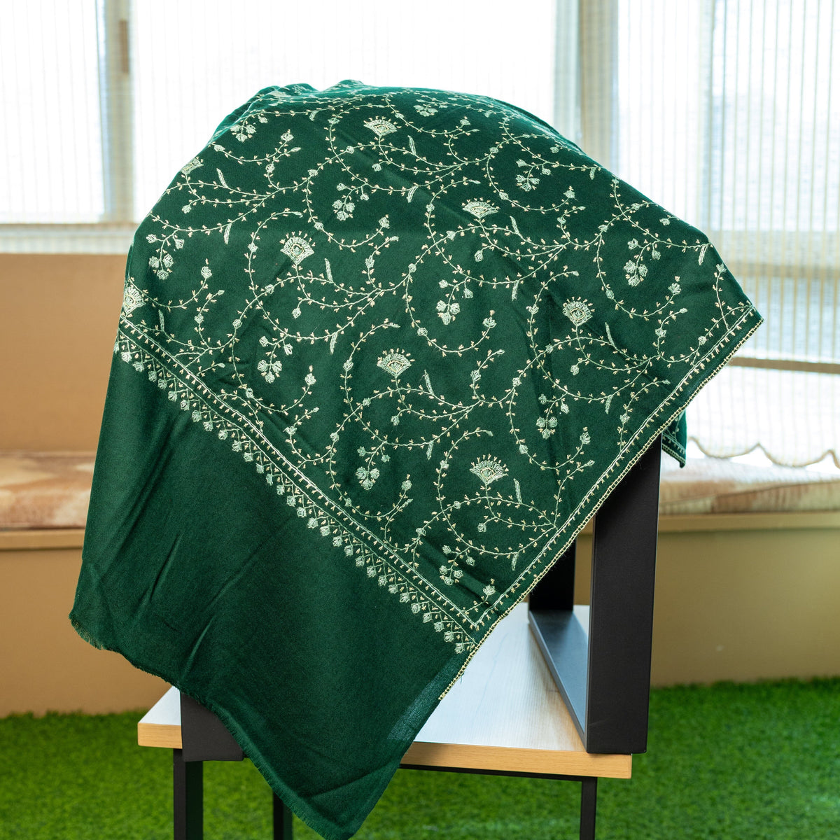 Jaalidar Shawl