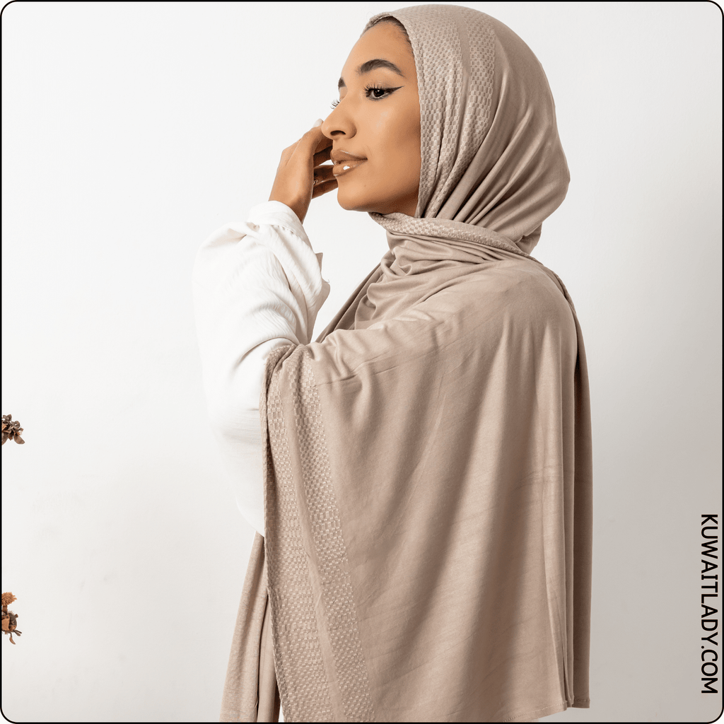 وشاح قطني مطاطي بنقشة الجاكار