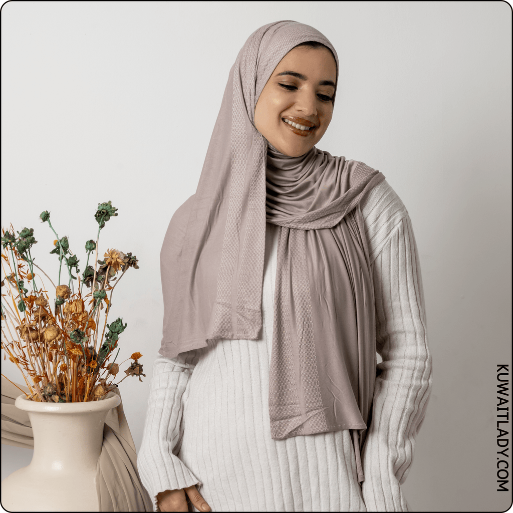 وشاح قطني مطاطي بنقشة الجاكار