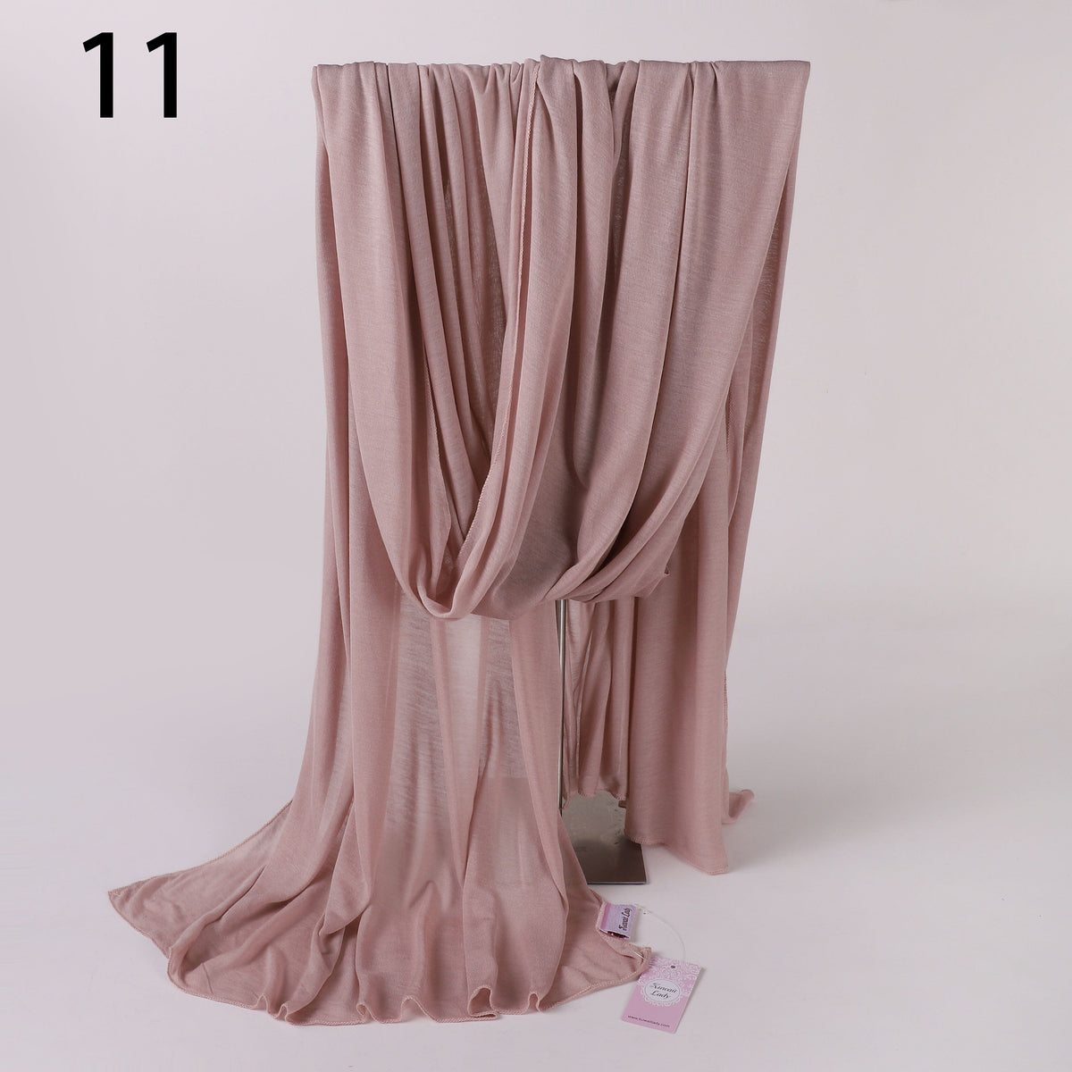 Kleenex Elegant Scarf
