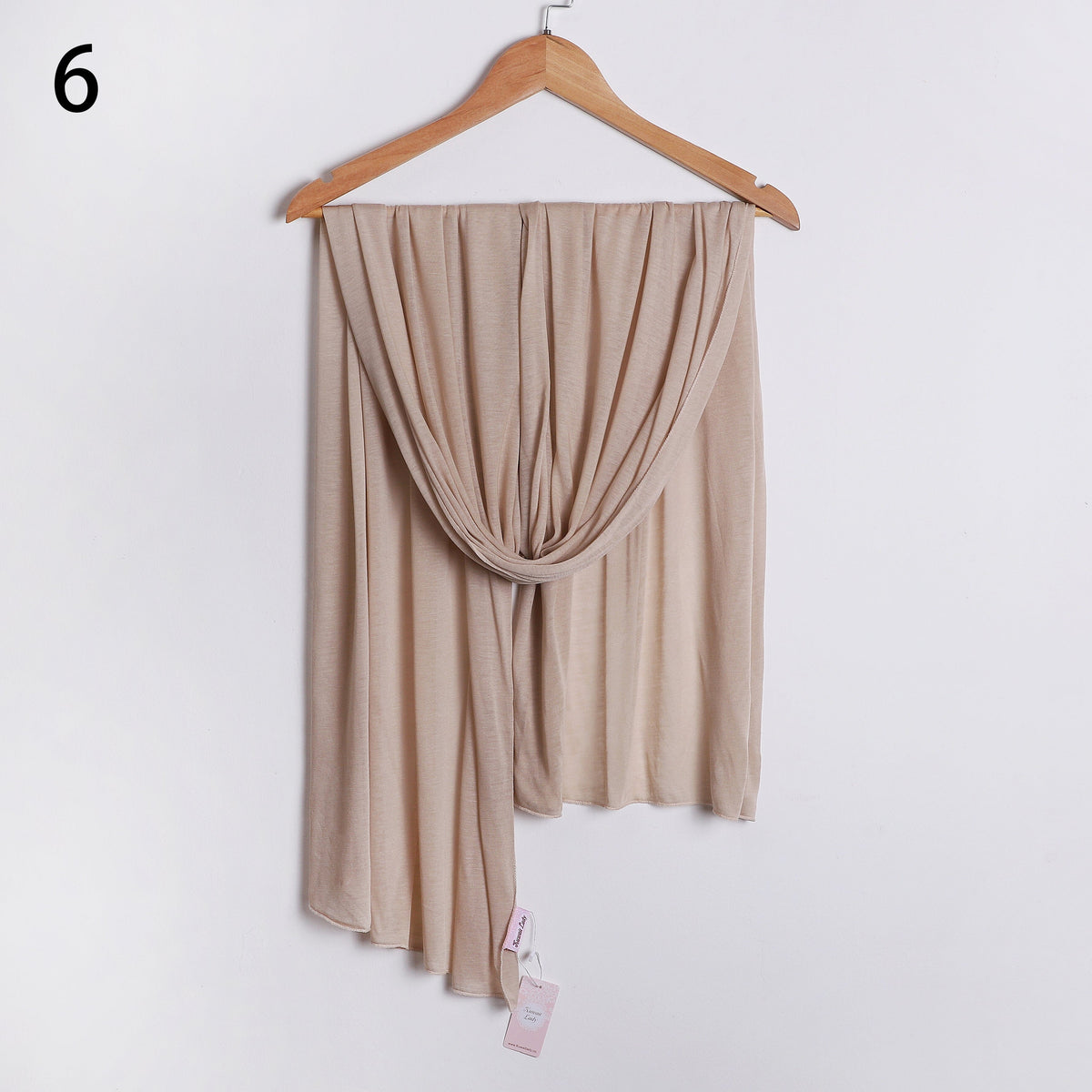 Kleenex Elegant Scarf
