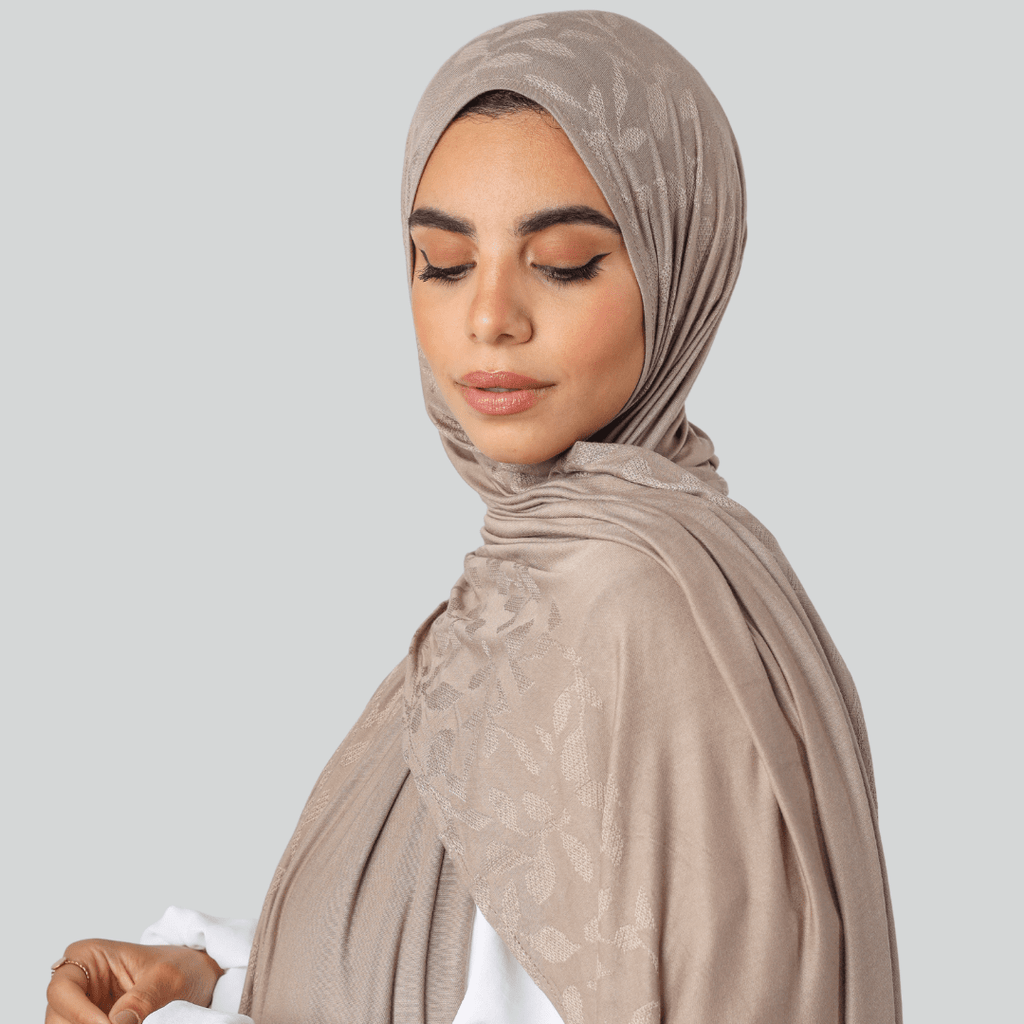 وشاح قطني مطاطي بتصميم أوراق الشجر الأنيق