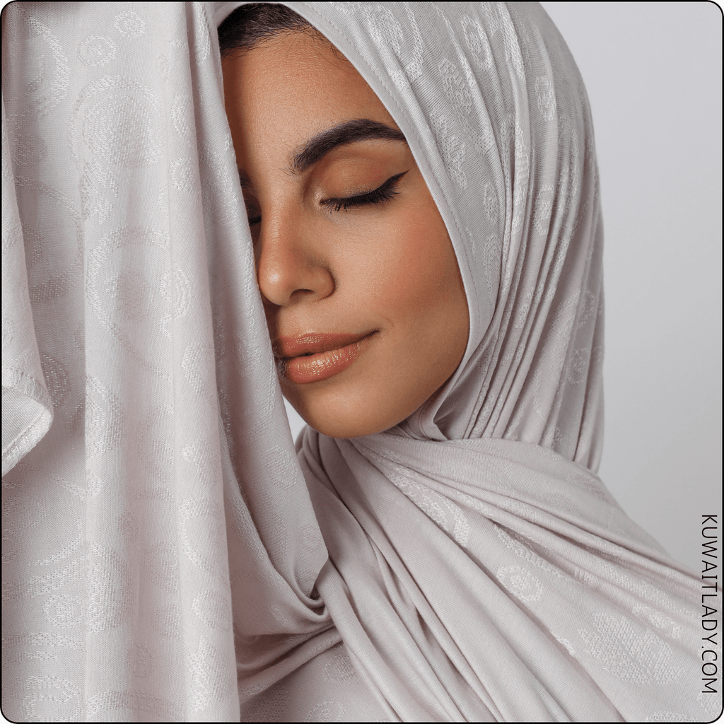 وشاح قطني مطاطي بتصميم أوراق الشجر الأنيق