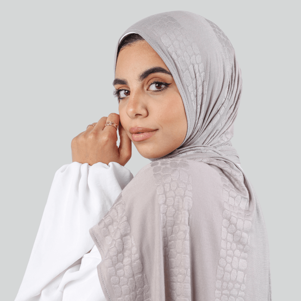 وشاح قطني بنقشة فراء النمر