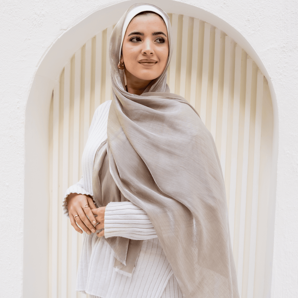 وشاح كتان معدني