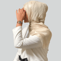 أناقة الشريط الواحد من الساتان