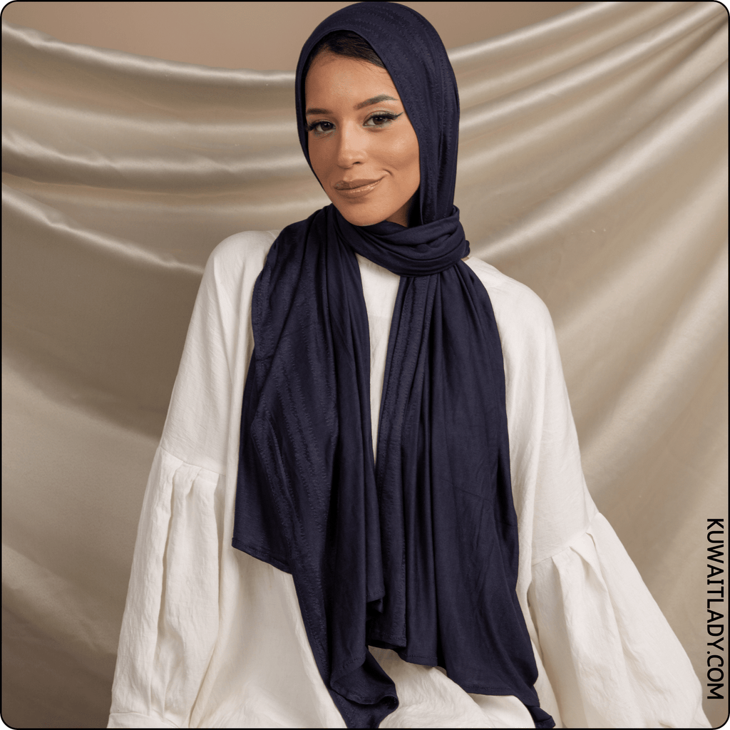 وشاح قطني بنقشة جلد الثعبان