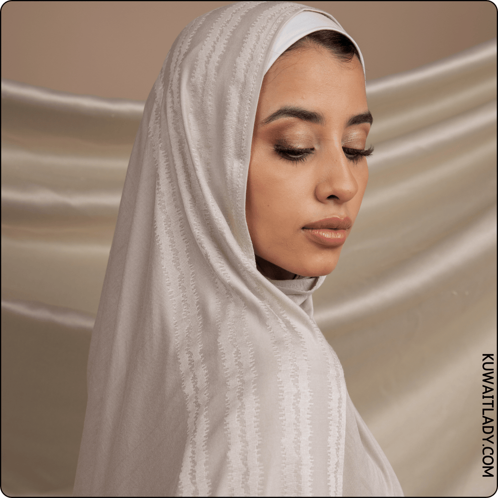 وشاح قطني بنقشة جلد الثعبان