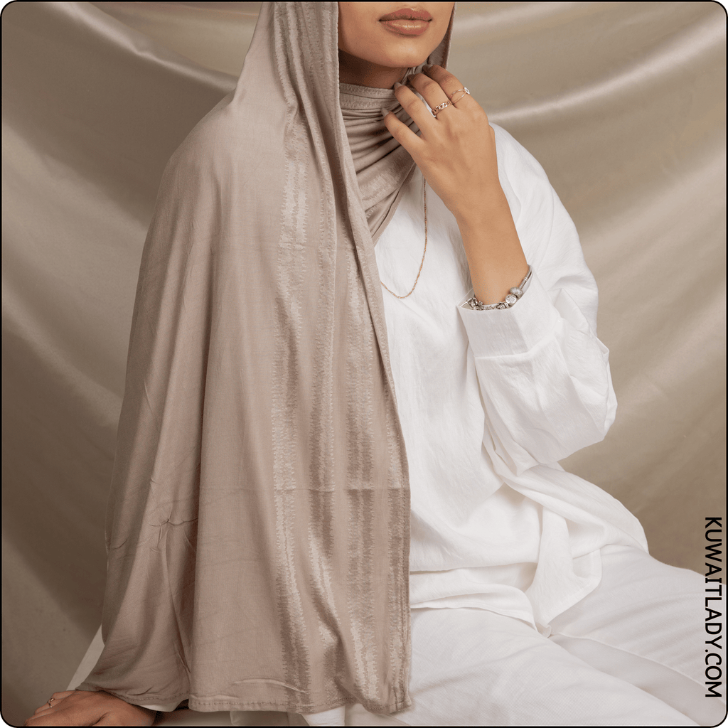 وشاح قطني بنقشة جلد الثعبان