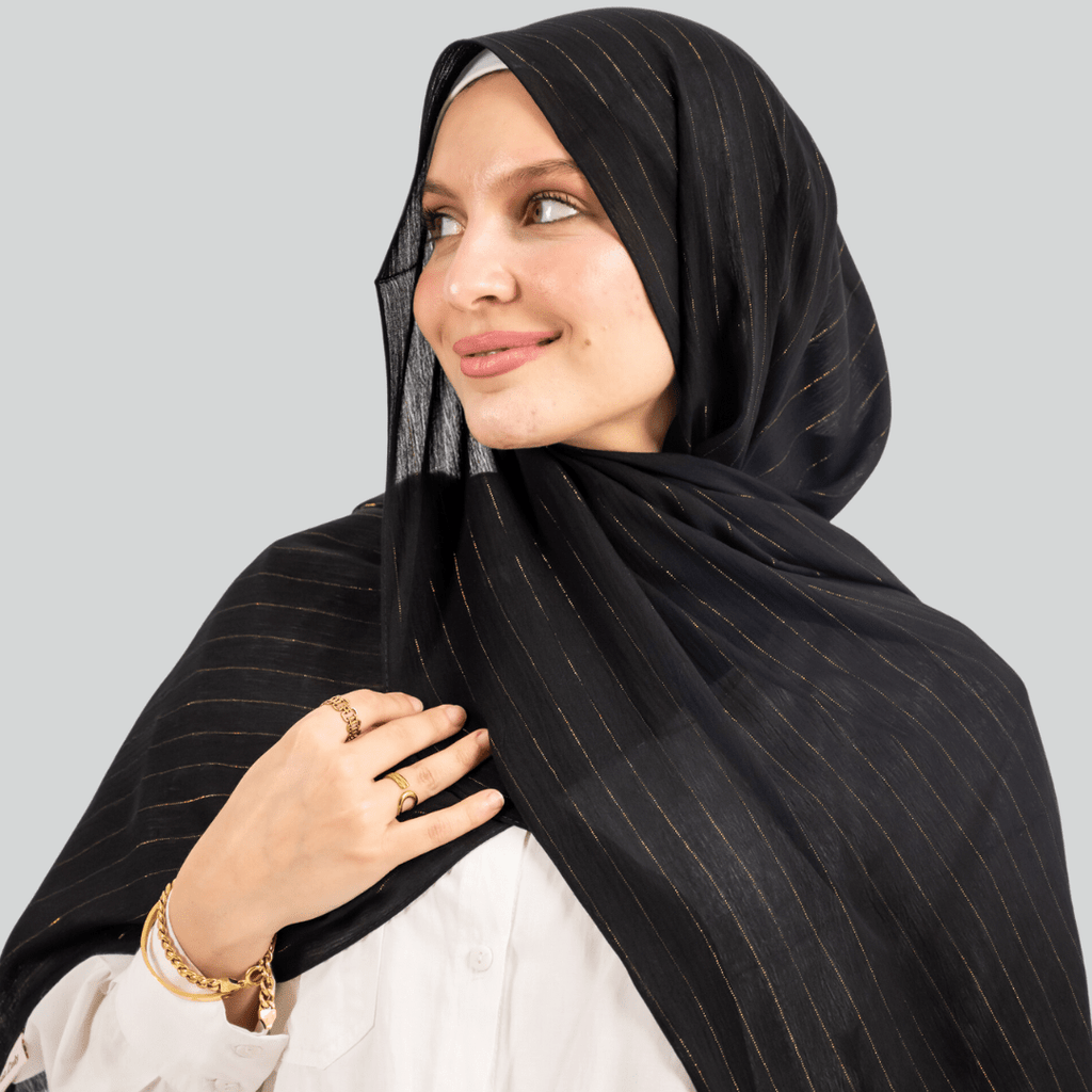 وشاح من الفيسكوز بخطوط ذهبية
